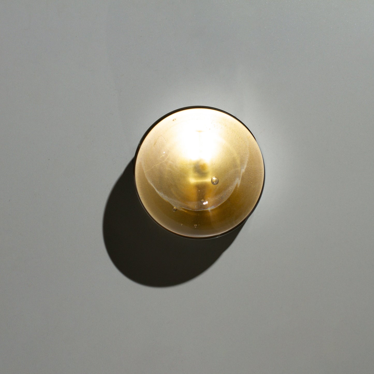 teardrop wall lamp on